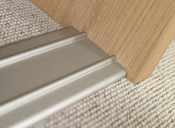 Gleitt�ren Bodenschiene