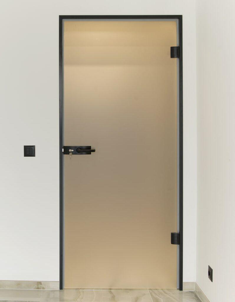 Glaswand- und Zargensystem justo FLIPP by Dorma-Glas- Einzelzarge in Sonderfarbe - www.ganzglastuere.de
